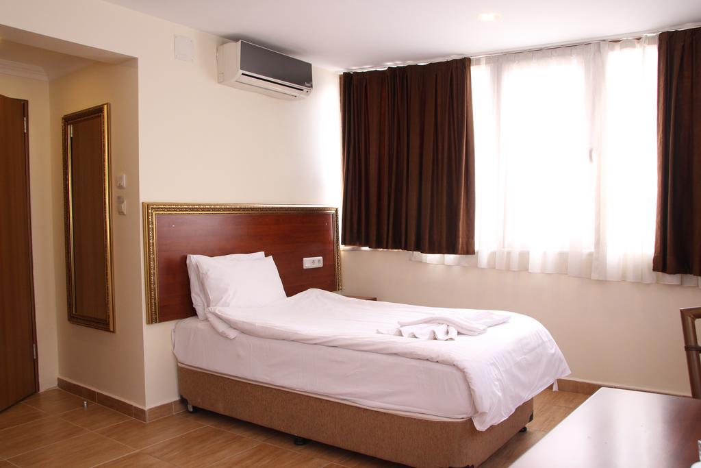 Hotel Rio อิสตันบูล ภายนอก รูปภาพ