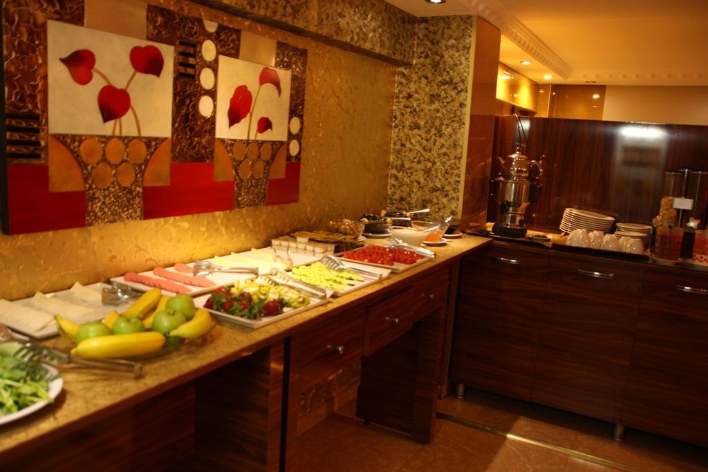 Hotel Rio อิสตันบูล ภายนอก รูปภาพ